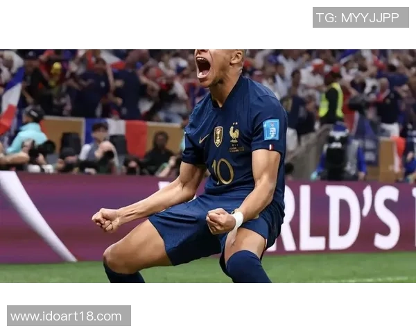 姆巴佩在世界杯赛场上的精彩表现引发全球球迷热议与期待