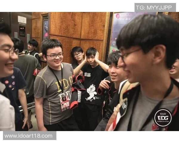 洲际赛特别报道：回顾JDG的奋斗历程与荣耀之路